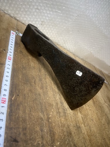 Hache bûcheron outil ancien - ,